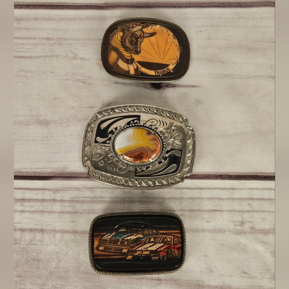 Lot of 3 Vintage Belt Buckles Taurus, Agate and Racing Car Belt Buckles - Picture 2 of 8